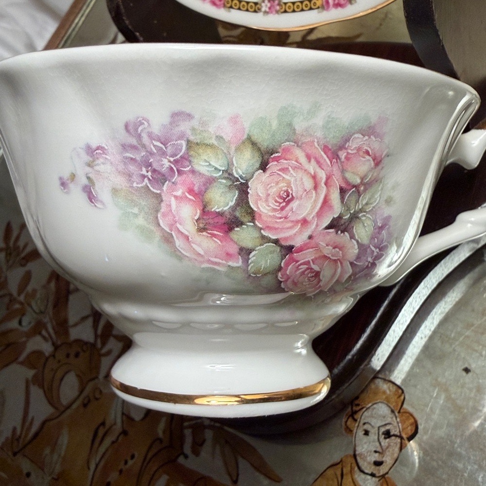 Vintage Staffordshire Rose Pattern Teacup and Saucer - Picture 4 of 9